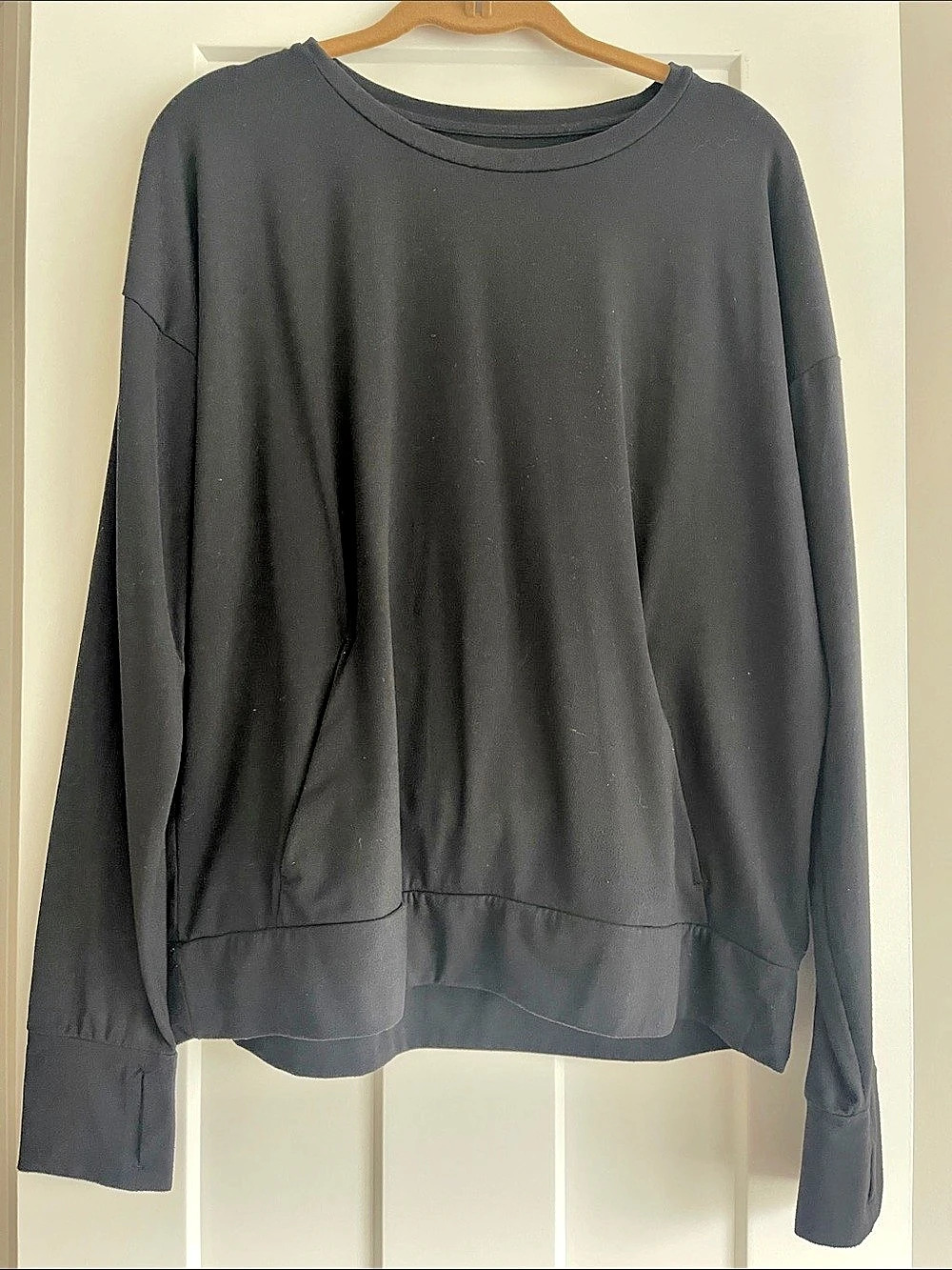 Athleta Coaster Luxe Recover Sweatshirt Black Medium